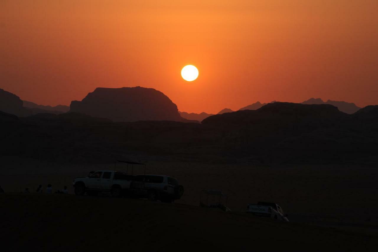 Desert Sunset & Tour Hotel Wadi Rum Luaran gambar